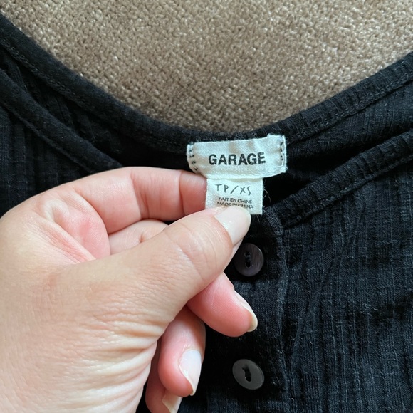 Garage XS Black Cropped Button Down Tank Top & Small Red Cropped Ruched Bra Top - Picture 5 of 9